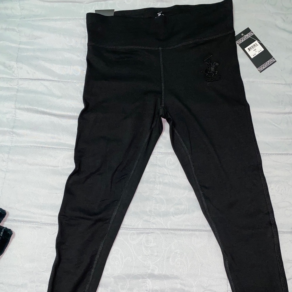 Black leggings
